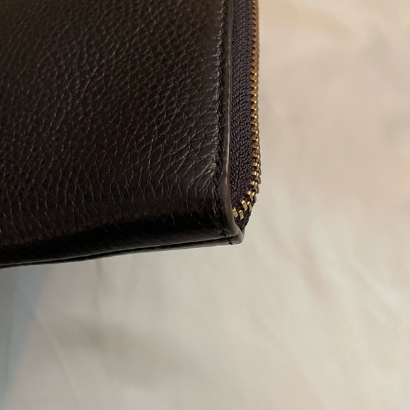 Tory Burch Black Clutch with Gold Emblem - Picture 4 of 7